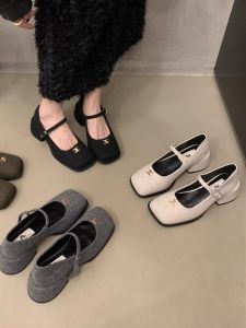 รองเท้าส้นสูงสไตล์ฝรั่งเศสย้อนยุค Mary Janes สำหรับผู้หญิง สีดำ ทรงพื้นแบน แฟชั่นฤดูใบไม้ร่วง/ฤดูหนาว รองเท้าส้นเดี่ยว สไตล์สตรีท รองเท้าส้นแบนแบบสวมสบาย