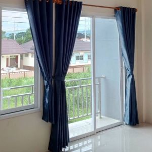 ผ้าม่านราคาพิเศษ อัดลาย คละลาย ทึบแสงกัน UV 80% สุดคุ้ม