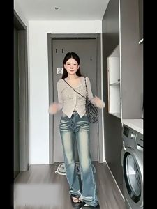 ⚡Port⚡ blouses women new style 2025 Turn-down Collar Long Sleeved Knitwear Women Slim Fitting V-neck Top Pleated Design Sense Top