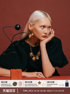 OOAK Art Series Abstract Geometric Necklace Womens Sweater Chain Elegant Personality New Spring Summer Fashion Jewelry