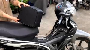 [Hình thật video thật] Nệm/đệm Ngồi Xe Máy Em Bé cho Xe AB PCX WINNER XE SỐ Yên Nệm Không TựaAn Toàn Cho Bé  CỤC ĐÔN YÊN NỆM KHÔNG CẦN BẮT ỐC VIS