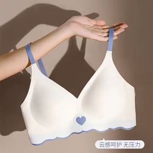 ชุดชั้นในสตรี ราคาที่สอดคล้อง ไร้โครงฟองน้ำบางผ้านิ่ม ลื่นเย็นใส่สบายแนบเนียน บรรเทาเปรียบกับผิว