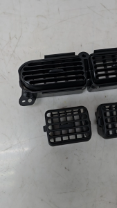 [READY STOCK] Perodua Kembara 1998-2006 Aircond Air Cond Grille / Vent / Louver Air Cond Vent Outlet Kembara J100