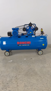 ปั้มลมสายพาน (รับประกัน2ปี) BONCHI 300ลิตร 4แรงม้า 3สูบ ชุดอุปกรณ์ ไฟบ้าน พ่นสี งานไม้ ทนทาน ลมแรง เติมลมรถใหญ่รถเล็ก