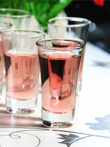 Elegant Glass Bullet-Shaped Whiskey Cup High-End Home Use Shot Cup European Style Pure Color Large Size Liquor Cup