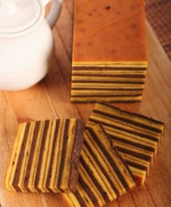 lapis legit coklat spesial 16×16 cm 700 gram