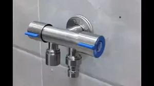 304 Stainless Steel Standard Angle Valve Two Way /Three Way Tap Faucet Angle Valve One Way Multi-Function Standard Spout Angle Valve Set