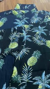 พร้อมส่ง เสื้อสงกรานต์ เสื้อ แฟชั่นผู้ชาย เสื้อเชิ๊ตลำลอง เสื้อฮาวาย เสื้อผ้าผู้ชาย เสื้อลายดอก เนื้อผ้าสปันบางนุ่มใส่สบาย เสื้อเชิ้ตแขนสั้น เสื้อผ้าผู้ชาย ลายสัปปะรด03ใส่ได้ทั้งชายและหญิง