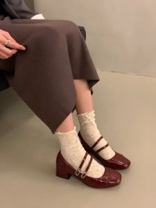 สไตล์แมรี่เจน รองเท้าผู้หญิง เรียบหรู รองเท้าแตะมีส้น ส้นหนา 4CM หัวเหลี่ยม ดีไซน์ย้อนยุค ทำจากหนังPU ใส่สบาย