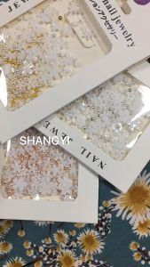 Set charm hoa nhựa trắng bi trắng vàng đồng trang trí móng