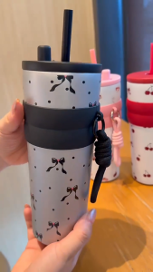 【Ucocolla】 Tumbler Hot and Cold with Straw 750ML(25OZ) Vacuum Insulated Stainless Steel Vacuum Flask