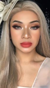 Mirelle Lipscreamtint 3in1 3.8ml Dengan Vitamin E Melembabkan & Membuat Bibir Lembut