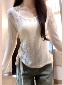 Áo Thun Dài Tay Khoét Rỗng Màu Trắng Cho Nữ Mùa Hè 2025 Thiết Kế Mới Áo Chống Nắng Áo Thun Cổ Tròn Màu Trơn Phong Cách Công Sở Hàn Quốc