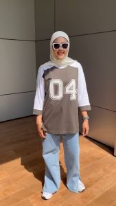 Aldira Kaos Angka Besar Wanita Number 04 Lengan 7 8 Katun Combed 24s Atasan Twotone Oversize Hijab