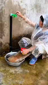 Universal Faucet Extender Flexible Hose 360° Bend Comes with Free Universal Adapter