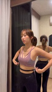 BILIX Mars Top Bra (VIOLET) สปอร์ตบรา พรางหุ่น ดีไซน์เอกลักษณ์ สปอร์ตวัสดุทรงสวย กระชับสัดส่วน