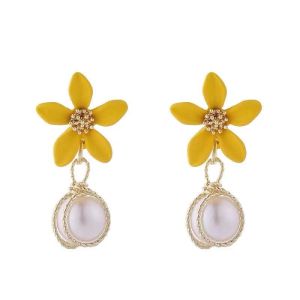 Mimosa.id Anting mutiara bunga lima daun elegan | earing for women elegan look