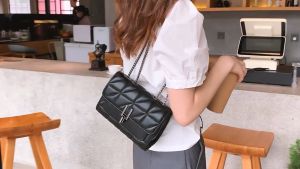 New 2023 High Quality Luxury Designer Handbag Women Leather Chain Crossbody Bags Female Elengent Lady Fashion Bag