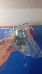 Rotuyn trụ dưới Fortuner