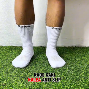 Kaos Kaki Anti Slip KALEA Kaoskaki Pendek Sebetis Olahraga Futsal Sepakbola Warna Hitam Putih