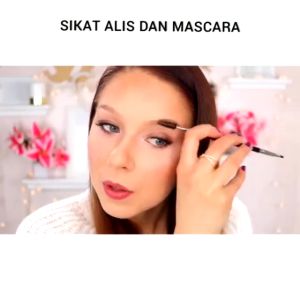 Kuas Sikat Alis 2 in 1: Alat Makeup untuk Wajah