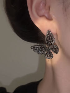 Elegant Black Butterfly Hoop Earrings 2024 New Release Simple Fashionable Personalized Jewelry for Women