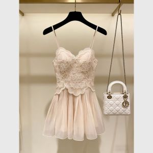 Stylish Waist-cinching Petite French Lace-spliced Champagne-colored Sleeveless Dress