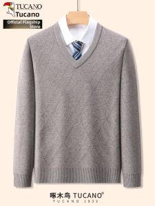 TUCANO | Anti-Pilling Thick V-Neck Wool Sweater