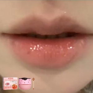 EELHOE Strawberry Lip Mask 7.5g Strawberry and Aloe Vera Formula Helps Nourish Dry Lips Soothes Cracking For Sensitive Lips Lightweight Smooth Texture For All Seasons Skincare Lip Care Balm
