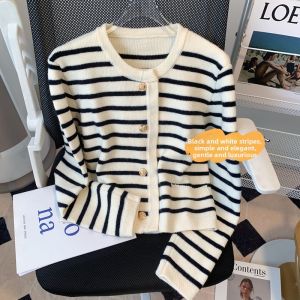 High-End Brand Design Sensibility Striped Knit Cardigan