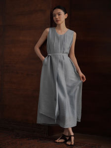 hacikis | Iridescent Soft Draping Slim Fit White Enhancing Dress