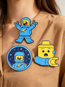 3 Cartoon Robot Enamel Pins Fun Brooches Suitable for Women and Men Lapel Pins Pins for Travel Bags Badges Gifts for Friends Clothing Accessories