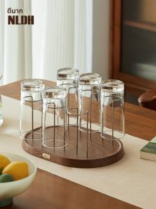 ชั้นวางแก้วน้ำไม้แขวนสแตนเลส Black Walnut สำหรับห้องนั่งเล่น ชั้นวางของกระจก ตู้เก็บของแบบติดผนัง ชั้นวางของแบบแขวน