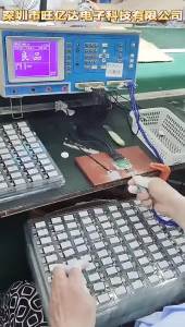 Jualan hebat [ Penghantaran dari China ]2025 Produk Baharu Serasi dengan Apple Android Huawei Typec Telefon Mudah Alih Berbilang Fungsi Empat dalam satu OTG Sokongan Penyesuai TF Mesin Pembaca Kad Kad JK