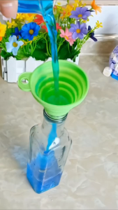 Universal Car Foldable Silicone Liquid Funnel Washer Fluid Change Engine Funnel Portable Auto Engine Oil Petrol Change Funnel