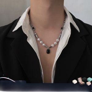 Fashionable Pearl Black Gem Titanium Steel Necklace for Women and Men with Unique Design High-end Collarbone Chain New Arrival 2024