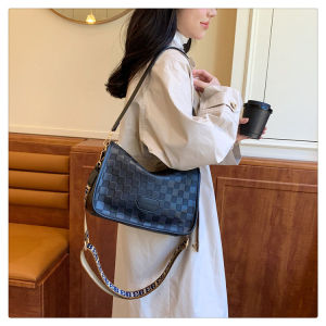 Trendy Shoulder Crossbody Bag for Women Elegant Versatile Boston Bag Suitable for Work Commuting Medium Size PU Leather