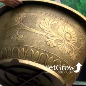 Chậu Nhựa Giả Đồng Hoa Văn Cổ Điển Kích Thước Miệng x Cao x Đáy: 95cm x 50cm x 58cm  197 Lít.