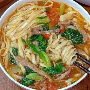 Healthy Non-fried Handmade Noodles Spicy Beef Instant Easy-to-cook Large Bucket