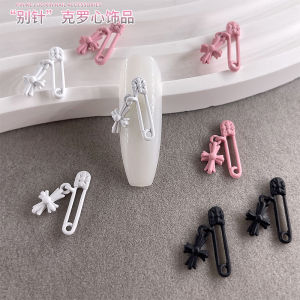 New Arrival Cool Black Cross Cyber Style Nail Decoration Pendant Fashionable Gothic Trendy Nail Art Accessories Pin Brooch