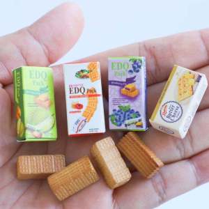 Miniature Candy Toy Mini Toy Baby House Edo Crown Cheese Biscuits Model Small Cloth Soldier OB Supermarket Scene R6