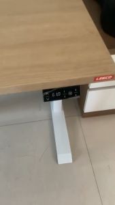 [120 x 70 ซม] LEECO ลีโก้ โต๊ะปรับระดับไฟฟ้าเพื่อสุขภาพ บันทึกความสูงได้ 3 ระดับ มาพร้อมช่อง USB หน้าไม้ MDF เคลือบลามิเนต