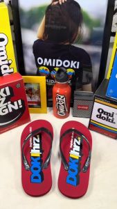 Omidoki Sandal Jepit Distro Naomy Merah\\n\\n Apa Itu Sandal Jepit Nyaman & Stylish?\\n\\nSandal jepit adalah sepatu yang sangat ringan dan mudah digunakan, sering digunakan saat berada di pantai atau di rumah. Namun, Omidoki telah menciptakan sandal jepit yang nyaman dan stylish, dengan desain yang modern dan elegan. Omidoki menawarkan sandal jepit dengan kualitas terbaik, yang dapat digunakan dalam berbagai situasi, baik formal maupun santai.\\n\\n Desain Trendy Untuk Pria\\n\\nSandal jepit Omidoki dirancang khusus untuk pria yang mencari gaya dan kenyamanan. Desainnya trendi dan elegan, membuat Anda tampil menarik di mana pun Anda pergi. Sandal ini memiliki detail yang memperkuat gaya Anda, seperti warna merah yang menonjol dan aksen logo Omidoki pada bagian atas sandal.\\n\\n Keunggulan Sandal Jepit Omidoki\\n\\nSandal jepit Omidoki memiliki beberapa keunggulan yang menjadikannya pilihan tepat bagi Anda yang mencari sepatu yang nyaman dan stylish:\\n\\n- Bahan berkualitas tinggi yang ringan dan tahan lama\\n- Desain ergonomis yang memberikan kenyamanan maksimal\\n- Warna-warna cerah yang menarik perhatian\\n- Ukuran yang pas untuk berbagai jenis kaki\\n\\n Mengapa Memilih Sandal Jepit Distro Merah?\\n\\nDistro Naomy Merah menawarkan sandal jepit Omidoki dengan harga yang kompetitif dan layanan pelanggan yang baik. Dengan memilih sandal jepit dari Distro Naomy Merah, Anda mendapatkan:\\n\\n- Kualitas yang terjamin\\n- Desain yang menarik dan modern\\n- Warna-warna cerah yang menonjol\\n- Layanan pelanggan yang baik\\n\\n Kelebihan Dari Distro Merah\\n\\nDistro Merah menawarkan beberapa kelebihan bagi konsumen yang membeli sandal jepit Omidoki:\\n\\n- Harga yang kompetitif\\n- Pilihan warna dan desain yang beragam\\n- Layanan pengiriman yang cepat dan aman\\n- Garansi pengembalian barang jika tidak sesuai dengan ekspektasi\\n\\n Perbedaan Dengan Brand Lainnya\\n\\nSandal jepit Omidoki memiliki beberapa perbedaan dengan brand lainnya:\\n\\n- Kualitas bahan yang lebih baik\\n- Desain yang lebih modern dan elegan\\n- Warna-warna cerah yang menonjol\\n- Ukuran yang pas untuk berbagai jenis kaki\\n\\n Bagaimana Memilih Sandal Jepit Yang Tepat?\\n\\nMemilih sandal jepit yang tepat bisa menjadi tantangan, terutama jika Anda baru pertama kali membelinya. Berikut adalah beberapa tips untuk membantu Anda memilih sandal jepit yang tepat:\\n\\n Ukuran & Material\\n\\nPastikan Anda memilih sandal jepit dengan ukuran yang pas untuk kaki Anda. Sandal yang terlalu besar atau terlalu kecil bisa membuat kaki Anda tidak nyaman. Selain itu, pilih bahan yang ringan dan tahan lama, seperti karet atau kulit sintetis.\\n\\n Perawatan Sandal Jepit\\n\\nUntuk menjaga kualitas dan keawetan sandal jepit Anda, pastikan untuk merawatnya dengan baik. Bersihkan secara teratur dengan air dan sabun, kemudian keringkan di tempat yang teduh. Hindari mengekspos sandal jepit Anda terhadap sinar matahari langsung atau suhu yang ekstrem.\\n\\n Kesimpulan\\n\\nSandal jepit Omidoki dari Distro Naomy Merah adalah pilihan tepat bagi Anda yang mencari sepatu yang nyaman dan stylish. Dengan desain trendi dan kualitas bahan yang baik, sandal jepit Omidoki dapat memberikan kenyamanan maksimal saat digunakan. Pastikan untuk memilih ukuran yang tepat dan merawat sandal jepit Anda dengan baik untuk menjaga keawetannya.\\n\\n Saran Untuk Pembeli Baru\\n\\nJika Anda baru pertama kali membeli sandal jepit Omidoki dari Distro Naomy Merah, berikut adalah beberapa saran untuk membantu Anda:\\n\\n- Pilih ukuran yang pas untuk kaki Anda\\n- Perhatikan warna dan desain yang menarik bagi Anda\\n- Periksa layanan pelanggan sebelum membeli\\n- Bersabarlah jika ada keterlambatan pengiriman, karena Distro Naomy Merah berusaha memberikan layanan terbaik kepada konsumennya\n}