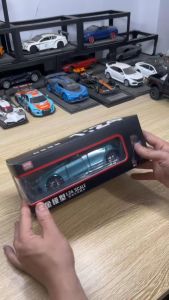 Mô Hình Xe Ôtô Kim Loại 1/24 Siêu Xe BMW I5 M60 Dùng Để Trưng Bày Bàn Làm Việc