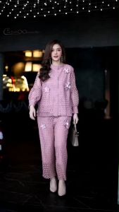 Cutie Minute ชุดเซ็ทผ้าลูกไม้เกรดพรีเมี่ยม เนื้อผ้าหนางานลูกไม้แน่นๆ -เสื้อ- อก ฟรีไซส์ 42" -กางเกง- เอว ยางยืดรอบเอว 28"-42"