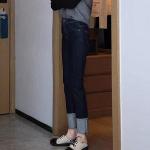 Zhang Yuan Yi Womens Fashionable Straight Leg Jeans High Waist Slim Fit Retro Cuffed Design Lengthening Legs Effect Autumn New Arrival