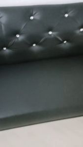 Percuma 1 Bangku Sofa Kulit Hitam 2 Seater