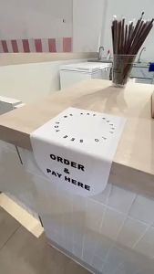ป้ายอะครลิค ป้ายติดเคาน์เตอร์ ป้ายติดโต๊ะ ORDER & PAY HERE