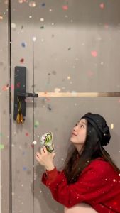 **HOT SALE**(Random Color) 1pc Handheld Confetti Launcher Inflatable Festival Party Prop New Idea For Graduation Ceremony Toy Birthday Celebration Gathering Wedding Photography Scene Decoration 礼花枪