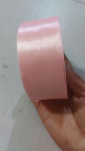 1 CUỘN RUY BĂNG LOẠI 4 PHÂN DÙNG LÀM NƠ CHO BÓ HOA LÀM HOA RUY BĂNG LÀM DỒ HANMADE